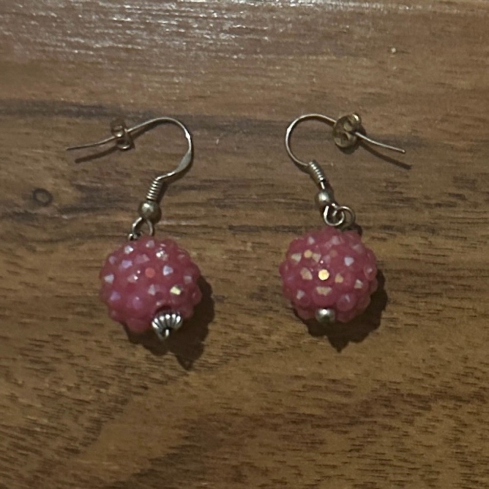 Dangle Earrings - Picture 3 of 3